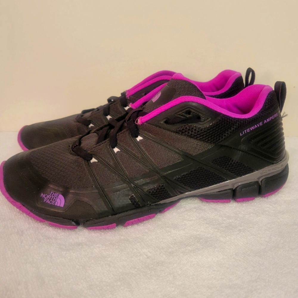 The North Face Women's Litewave Ampere Hiking Shoe Black/Violet Sz US 9